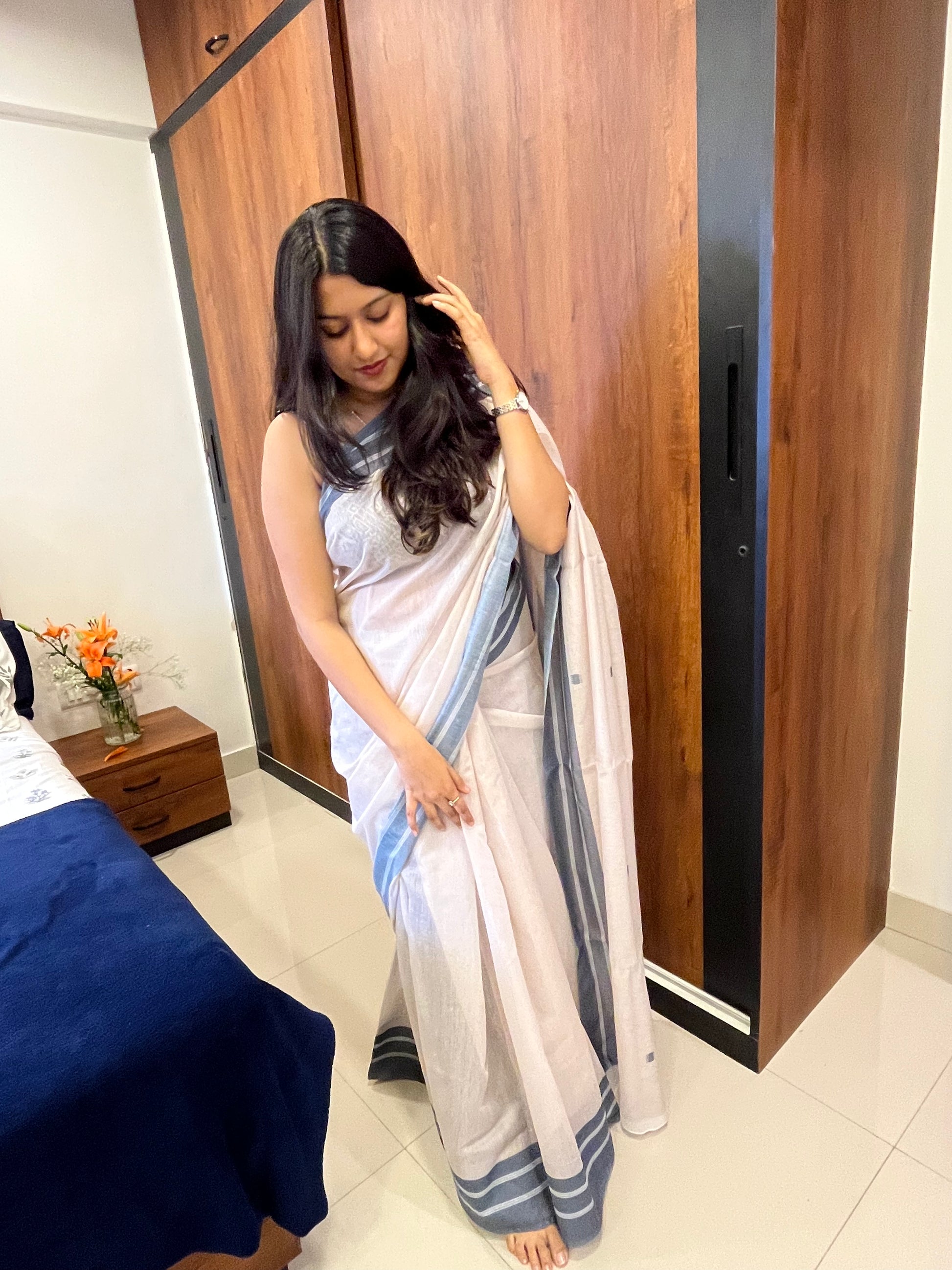 Ivory Calm Saree 😌