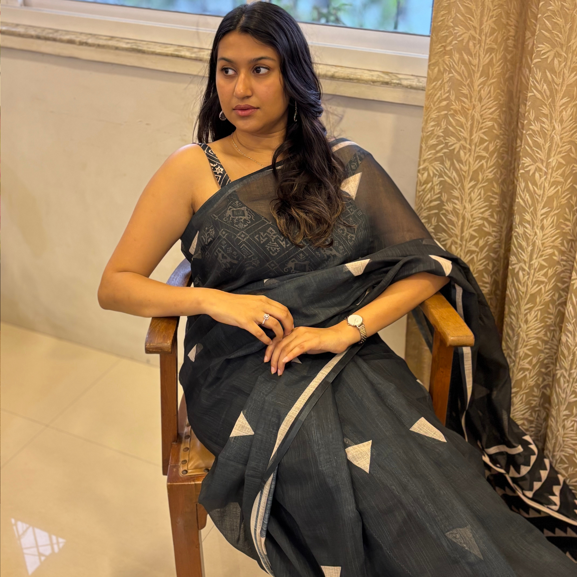 Midnight Muse Saree 🌙