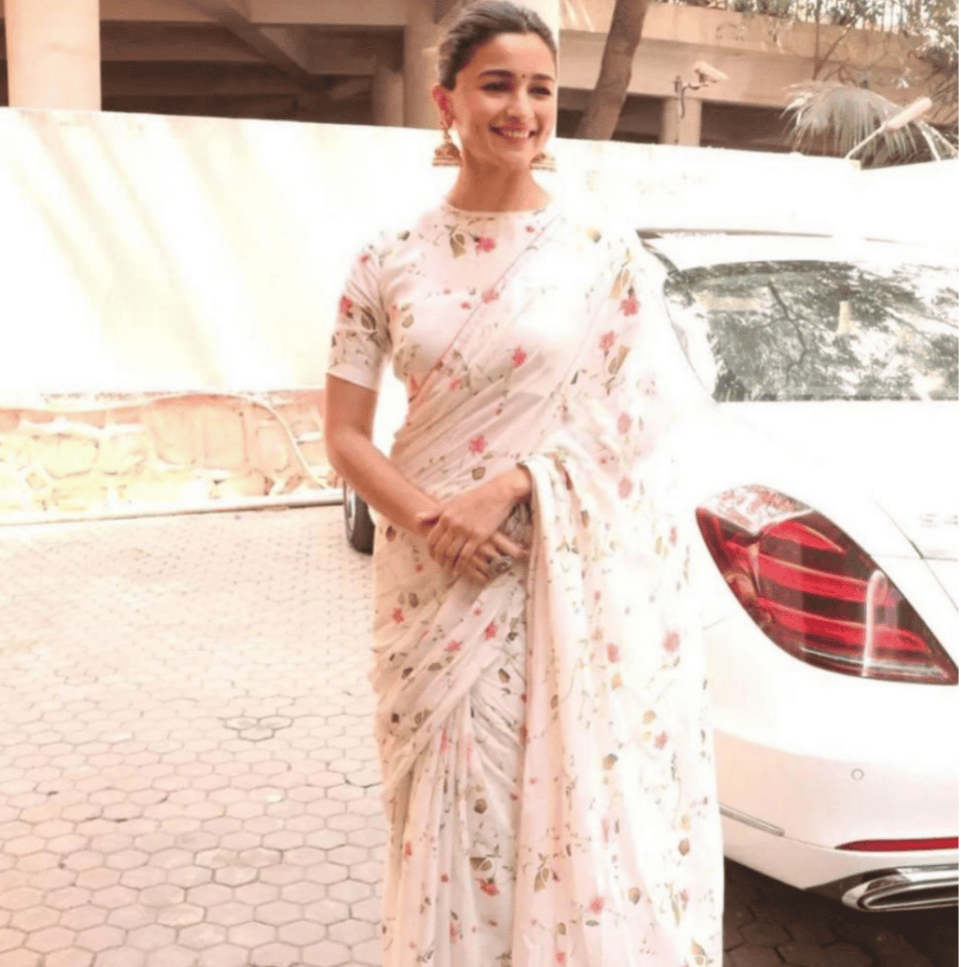 Morning Bloom Saree 🌸